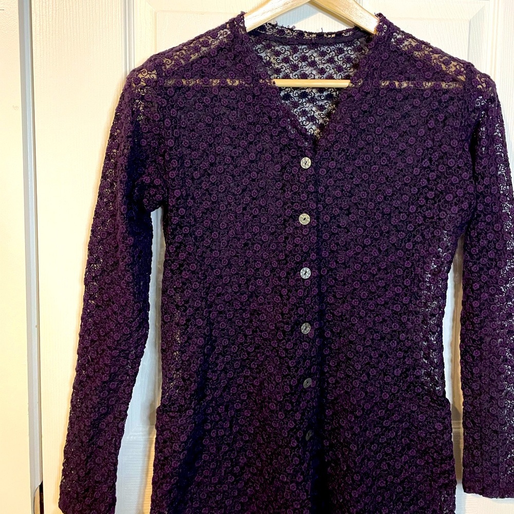 Jill McGowan purple embroidered lace button down blouse w/ pockets woman’s sz S